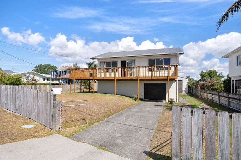 Photo of property in 219 One Tree Point Road, One Tree Point, 0118