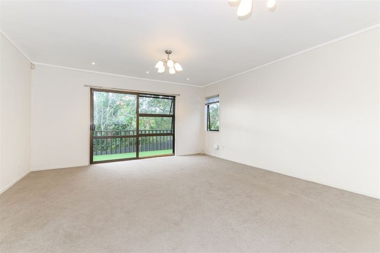 Photo of property in 2/38 Leo Street, Glen Eden, Auckland, 0602