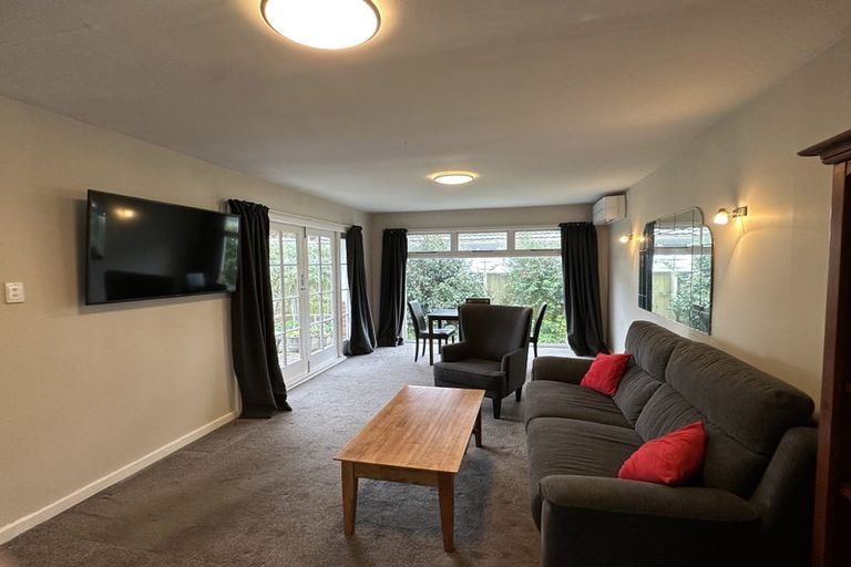 Photo of property in 228 Avonhead Road, Avonhead, Christchurch, 8042