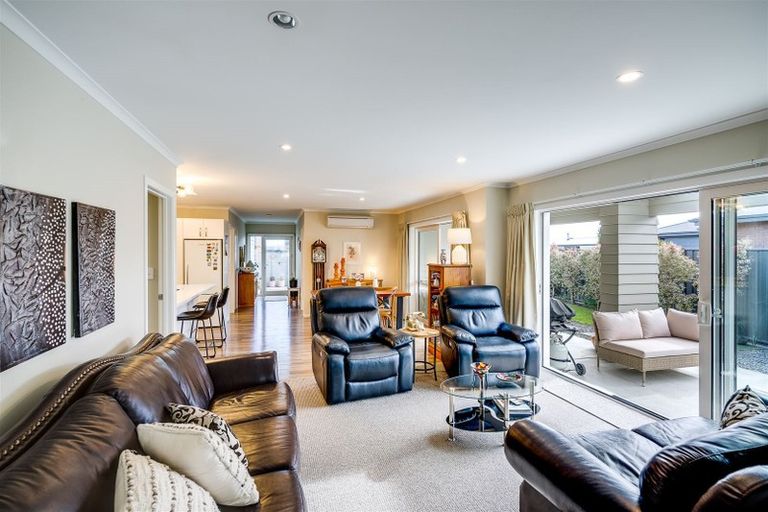 Photo of property in 4 Waitaha Place, Clive, 4102