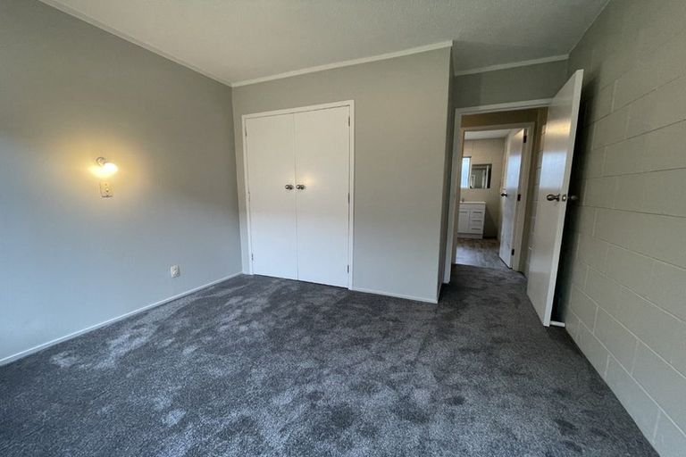 Photo of property in 2/20 Atkinson Avenue, Otahuhu, Auckland, 1062