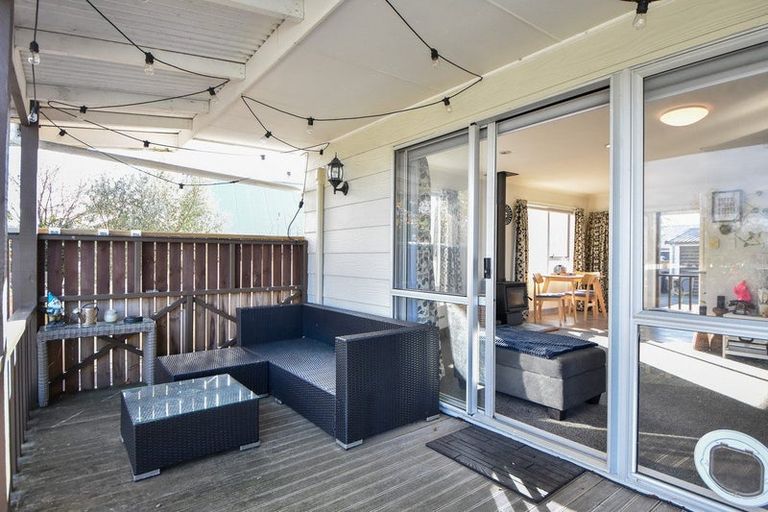 Photo of property in 22 Fisher Place, Carterton, 5713