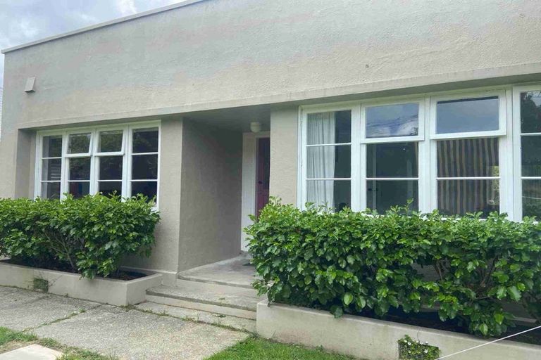 Photo of property in 2 Fergusson Street, Waterloo, Lower Hutt, 5011