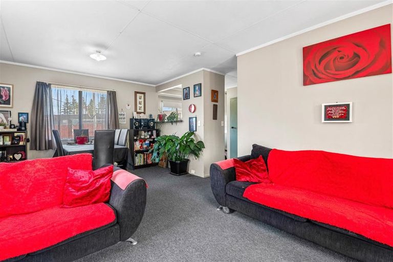 Photo of property in 9b Mount View Drive, Mangakakahi, Rotorua, 3015