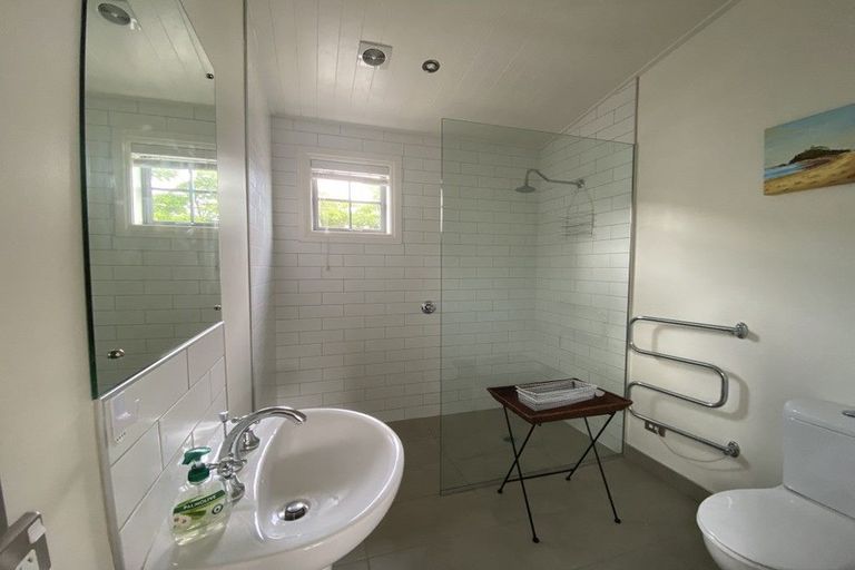 Photo of property in 6 Farrant Drive, Wanaka, 9305