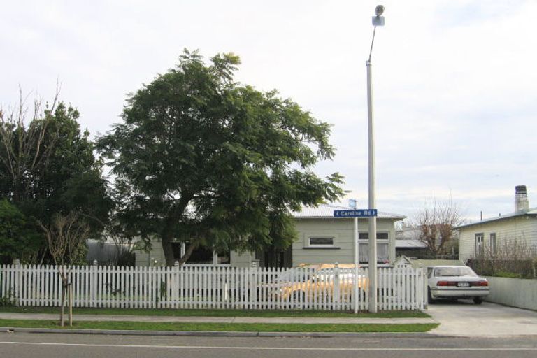 Photo of property in 822 Caroline Road, Mayfair, Hastings, 4122