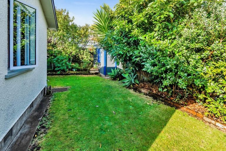 Photo of property in 3 Dorset Avenue, Westown, New Plymouth, 4310