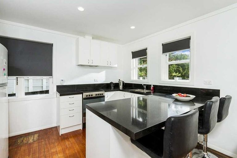 Photo of property in 204 Lake Road, Belmont, Auckland, 0622