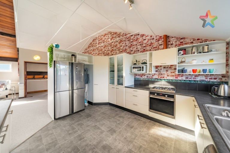 Photo of property in 57 Oroua Street, Eastbourne, Lower Hutt, 5013