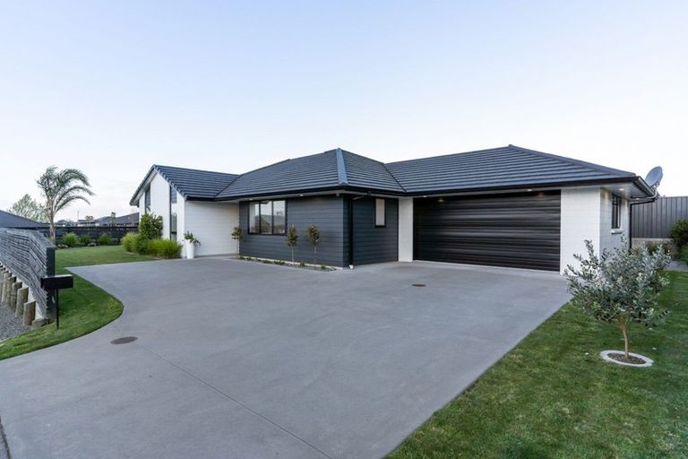 Photo of property in 1 Shea Lane, Pyes Pa, Tauranga, 3112