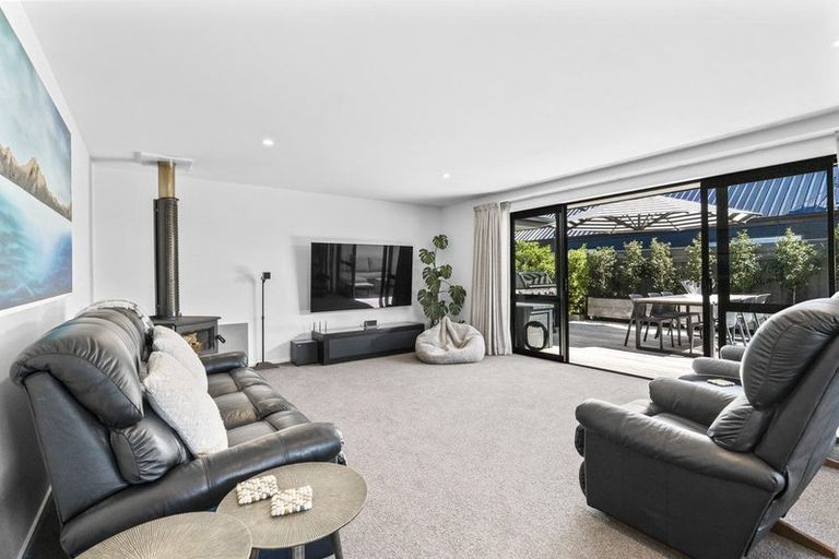 Photo of property in 21 Caledonia Drive, Mosgiel, 9024