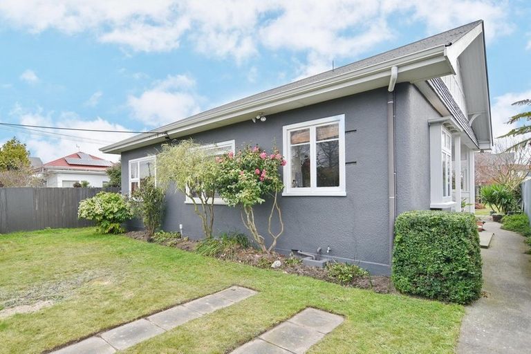 Photo of property in 207 Matsons Avenue, Papanui, Christchurch, 8053