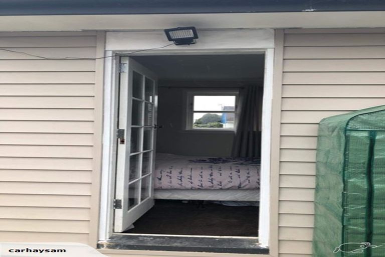 Photo of property in 10 Camden Street, Northcote, Christchurch, 8052