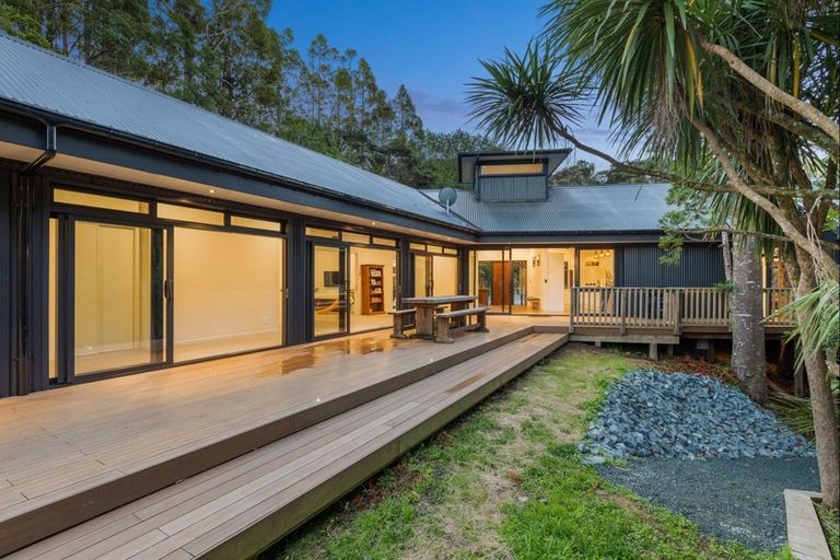 Photo of property in 123 Pinchgut Road, Kaukapakapa, 0873