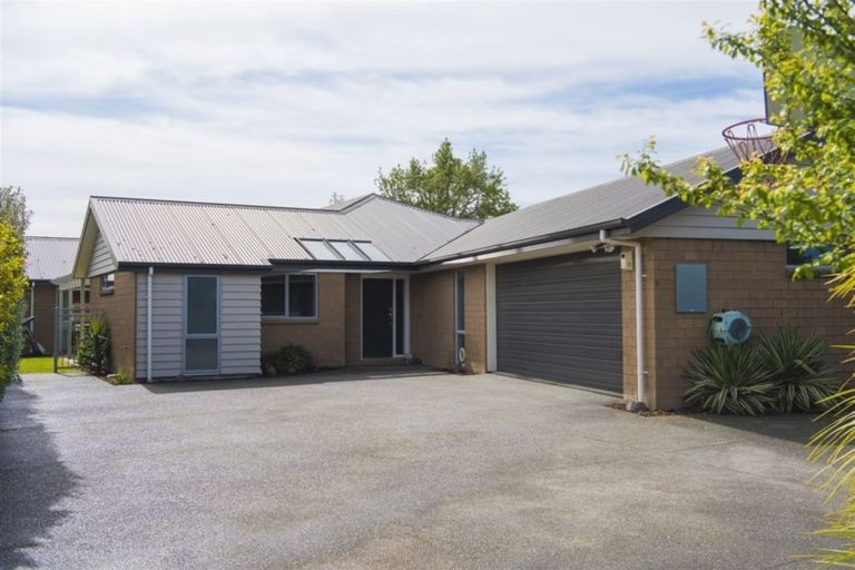 Photo of property in 34a Russley Road, Russley, Christchurch, 8042