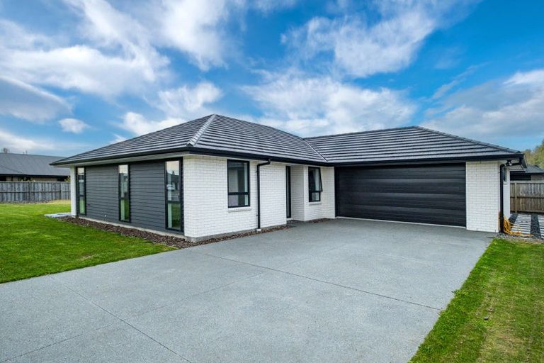 Photo of property in 3 Roxburgh Place, Tinwald, Ashburton, 7700