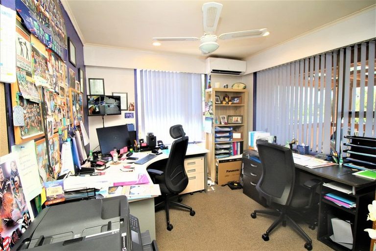 Photo of property in 5 Claridge Street, Glen Eden, Auckland, 0602