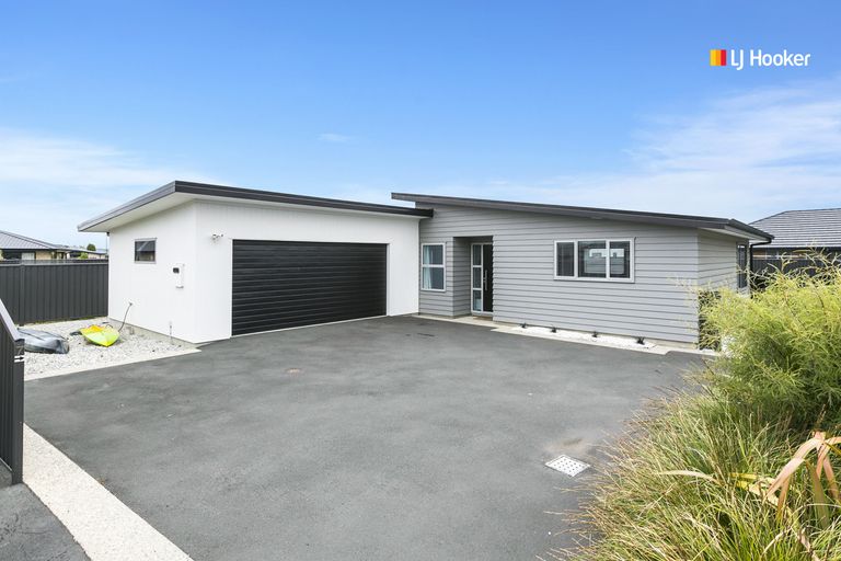 Photo of property in 7 Anderton Crescent, Mosgiel, 9024