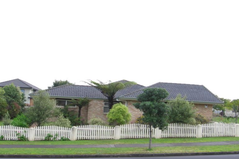 Photo of property in 77 Westerham Drive, Dannemora, Auckland, 2016