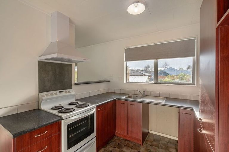 Photo of property in 71 Queenwood Road, Levin, 5510