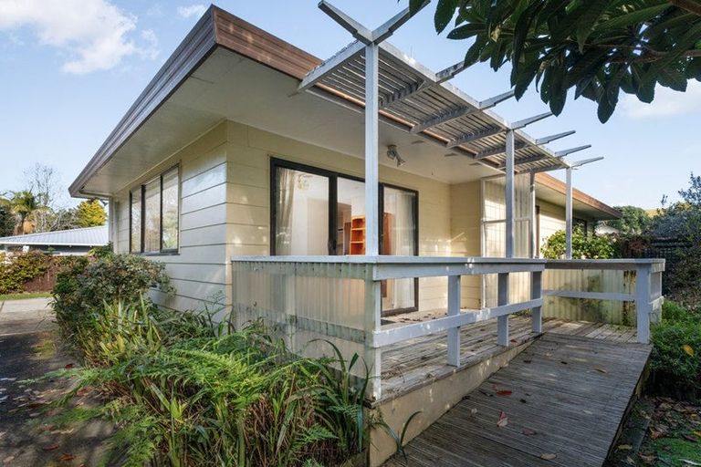 Photo of property in 9 Pohutukawa Drive, Athenree, Katikati, 3177