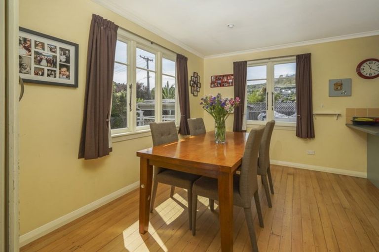 Photo of property in 11 Maitland Avenue, Stoke, Nelson, 7011