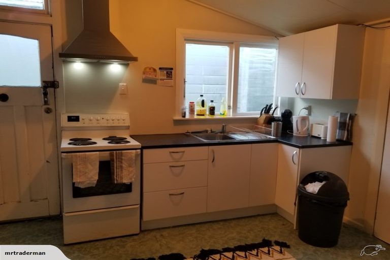 Photo of property in 3 Hyde Street, North Dunedin, Dunedin, 9016