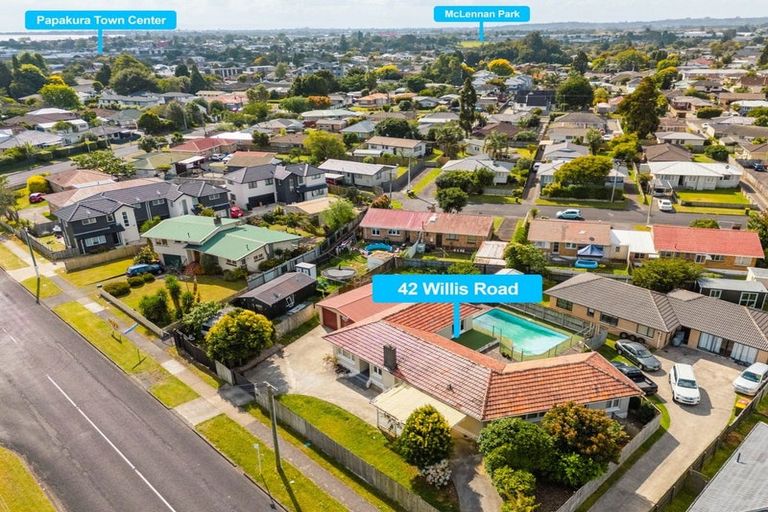 Photo of property in 42 Willis Road, Papakura, 2110