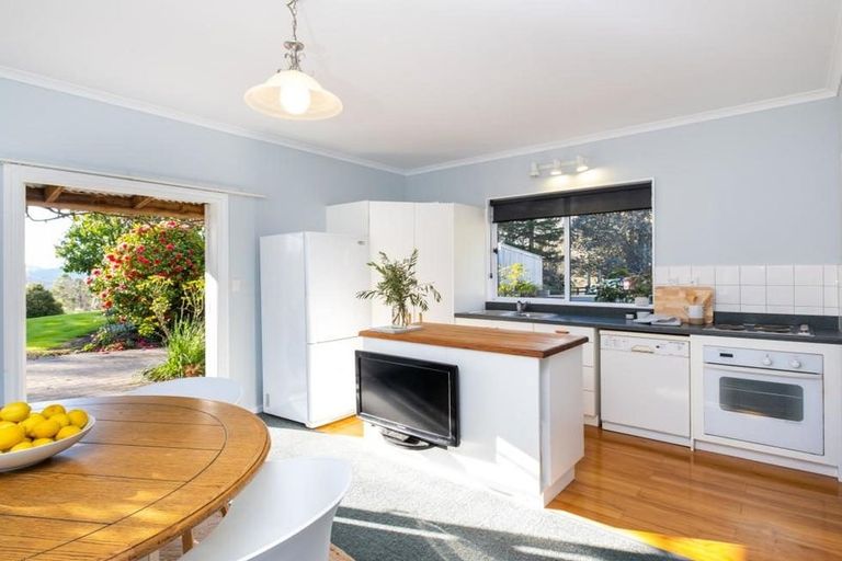 Photo of property in 39 Raratu Road, Kahuranaki, Havelock North, 4295