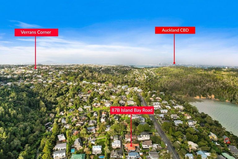Photo of property in 2/87 Island Bay Road, Beach Haven, Auckland, 0626