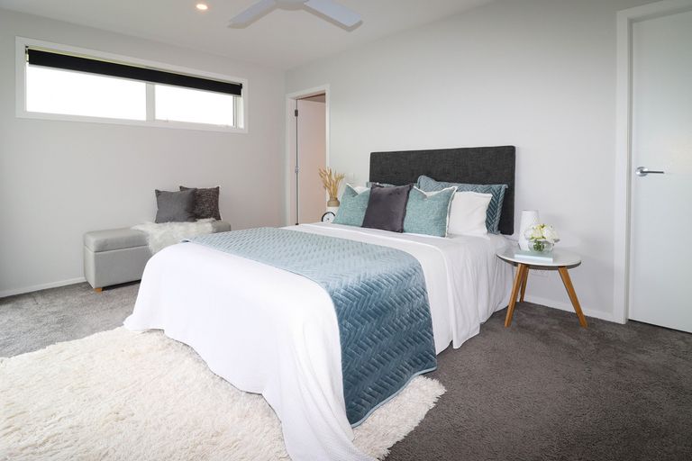 Photo of property in 28 Feist Street, Carterton, 5713