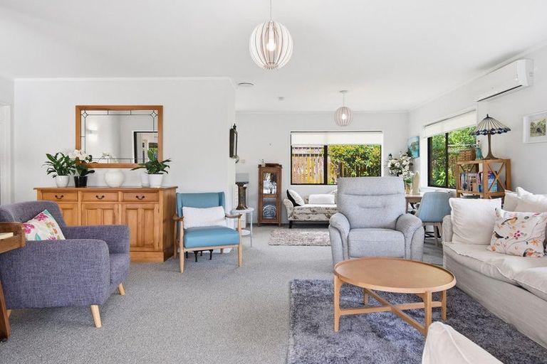 Photo of property in 38 Ngatai Road, Otumoetai, Tauranga, 3110