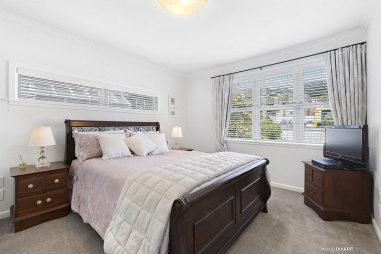 Photo of property in 5 Melrose Road, Island Bay, Wellington, 6023