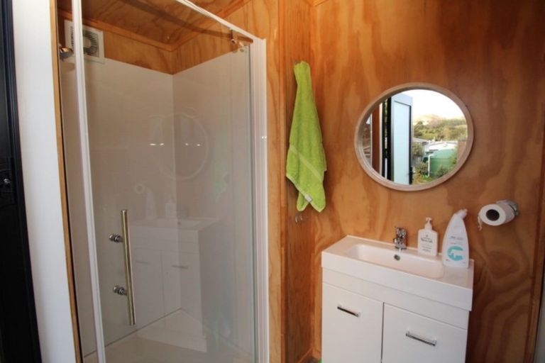 Photo of property in 37 Bluff Road, Kuaotunu West, Whitianga, 3592