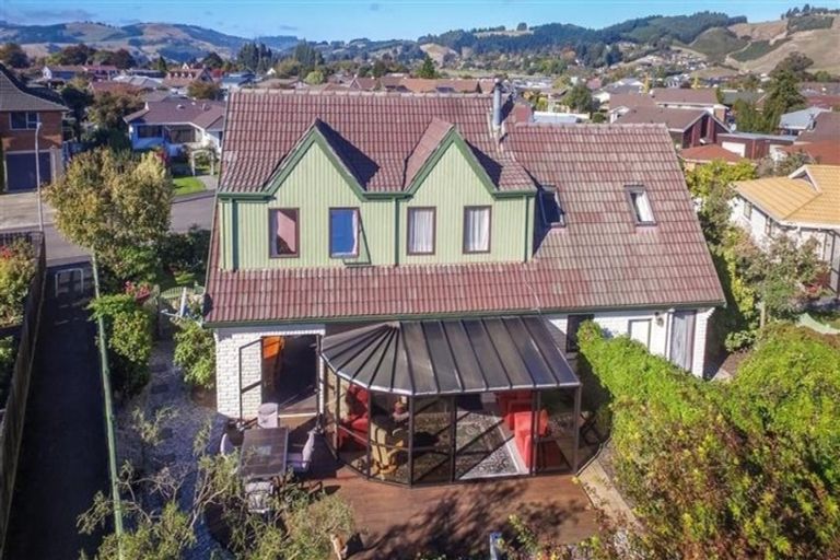 Photo of property in 10 Kent Place, Mosgiel, 9024