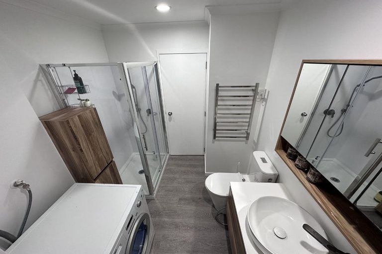 Photo of property in 8d Charlenne Close, Ranui, Auckland, 0612