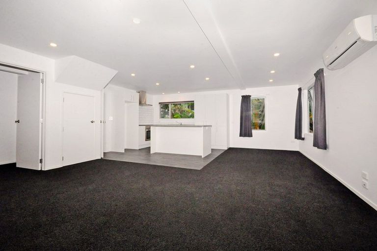 Photo of property in 46a Elliston Crescent, Stanmore Bay, Whangaparaoa, 0932