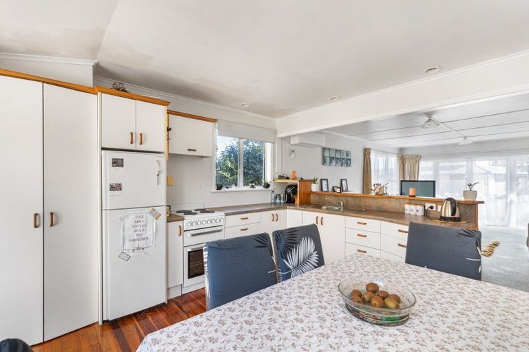 Photo of property in 521 Mangorei Road, Highlands Park, New Plymouth, 4312