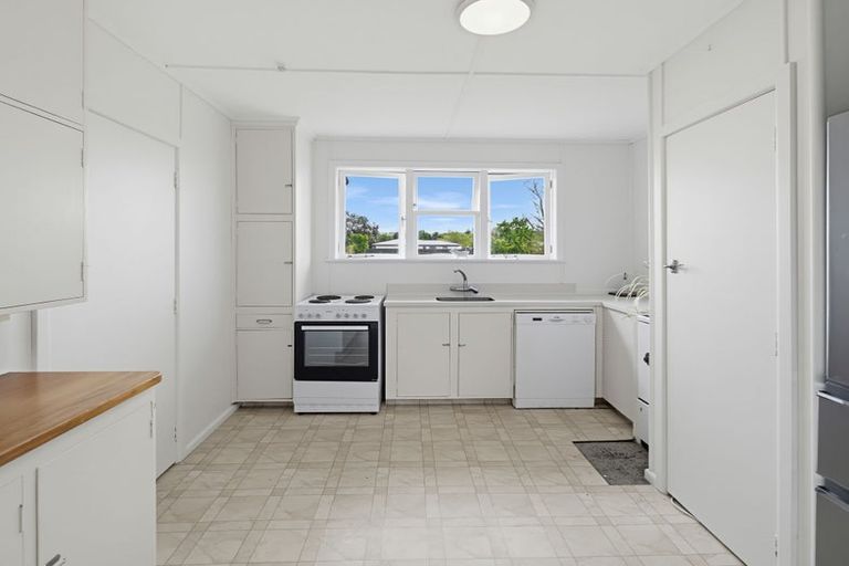 Photo of property in 19 Bennett Street, Waipawa, 4210