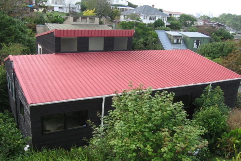 Photo of property in 2/24 Colonial Road, Birkenhead, Auckland, 0626