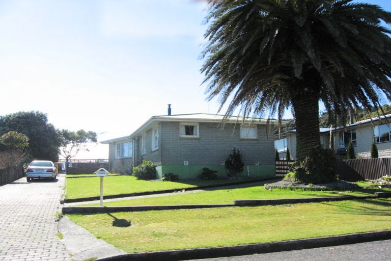 Photo of property in 3 Hewlett Road, Karoro, Greymouth, 7805