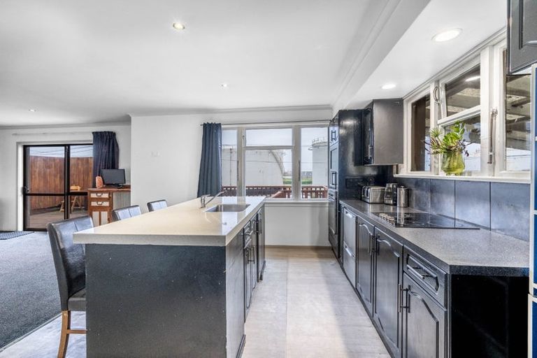 Photo of property in 44 Ocean Beach Road, Bluff, 9814