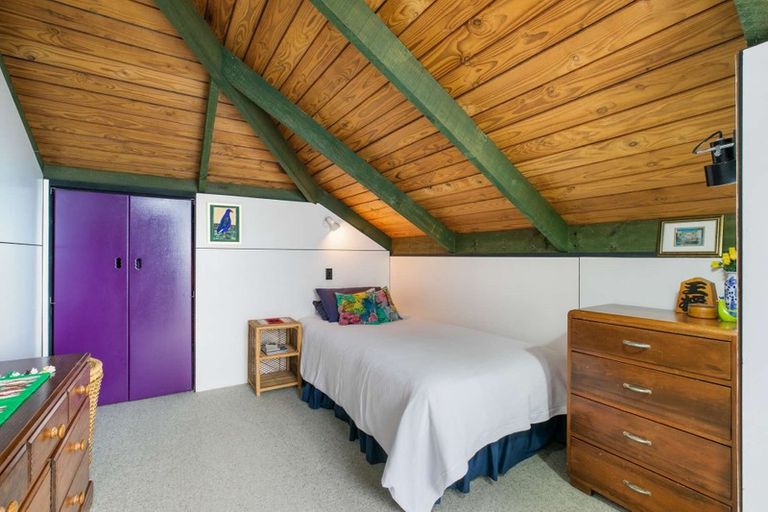 Photo of property in 76 Balmain Road, Chatswood, Auckland, 0626