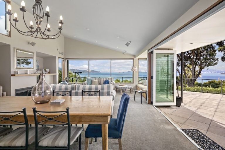 Photo of property in 22 Howard Road, Point Howard, Lower Hutt, 5013