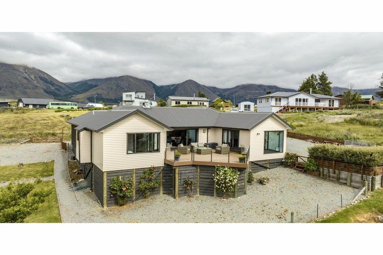 Photo of property in 98c Ohau Drive, Lake Ohau, Twizel, 9412