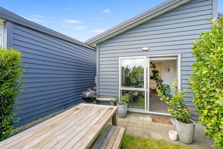 Photo of property in 9 Katipo Road, Takanini, 2112