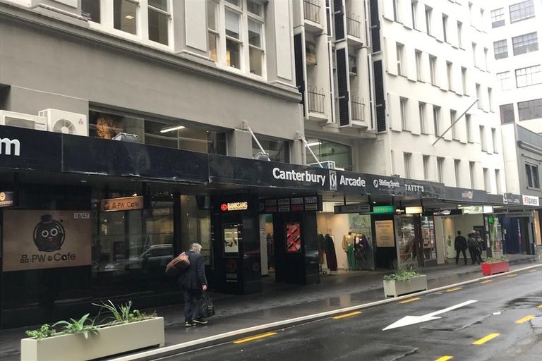 Photo of property in 1e Queen Street, New Plymouth, 4310