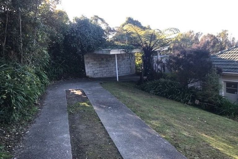 Photo of property in 20 The Drive, Tawa, Wellington, 5028