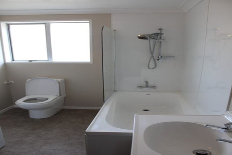 Photo of property in 72e Reid Road, South Dunedin, Dunedin, 9012