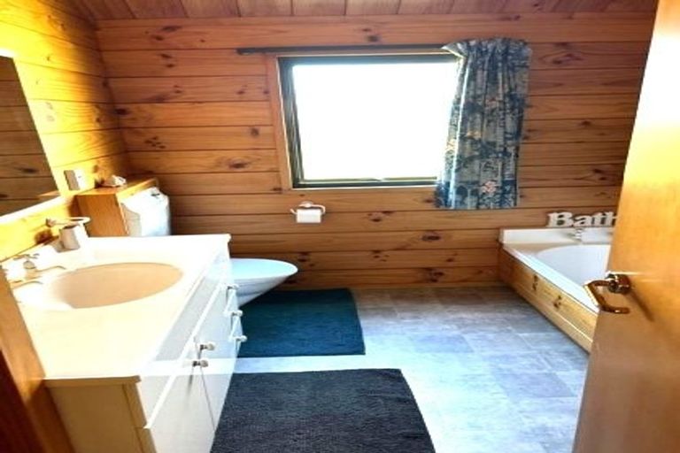 Photo of property in 10 Burnetts Road, Upper Plain, Masterton, 5888